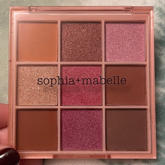 Sophia & Mabelle Other - Sophia & Mabelle 'Flirt With Me' Eyeshadow Palette